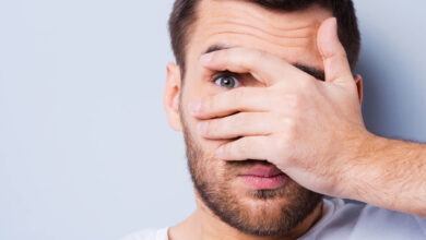 iscjedak iz oka, bijela sluz u oku