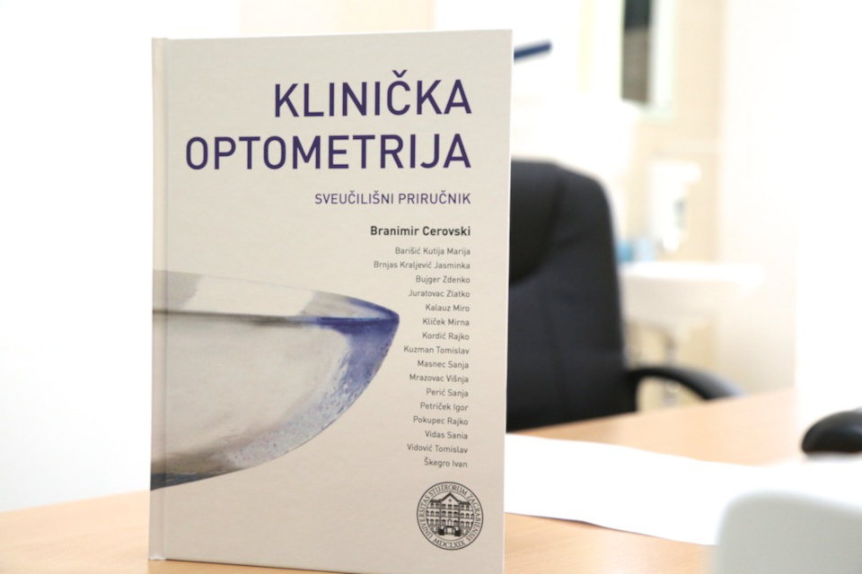 knjiga klinička optometrija, knjiga optometrija, sveučilišni priručnik optometrija