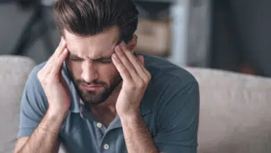 optički neuritis, optički neuritis simptomi