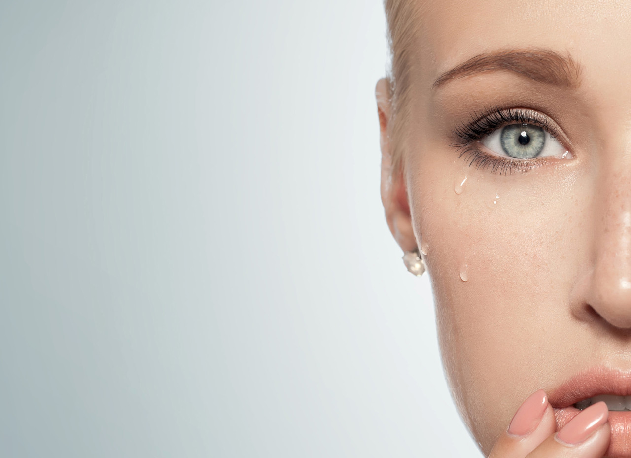 suzenje oka, suzenje ociju, suzne oci