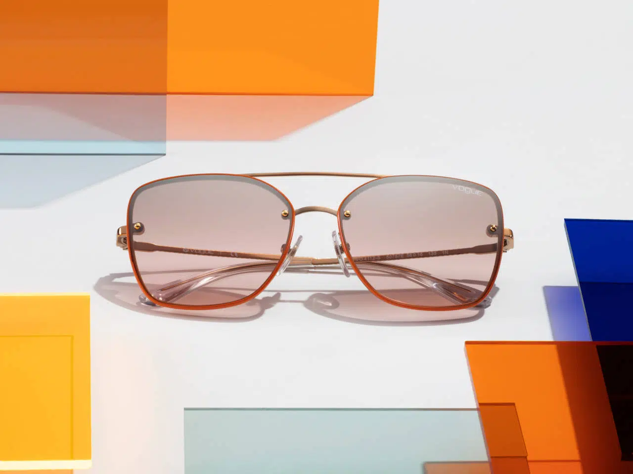 Vogue VO4112-S__50757E